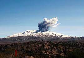 Alerta Amarilla En Neuquen Argentina Por Erupcion Del Volcan Copahue Video Cnn