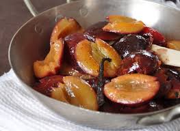Pour Faire Cette Recette Facile De Dessert Aux Prunes Il Vous Faudra Des Prunes Au Choix Quetsches Mirabell Recette Facile Recette Fruits Et Legumes Frais