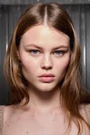 El sérum antiedad de Interapothek que cuesta menos de 15 euros: iluminador,  hidratante y con efecto buena cara