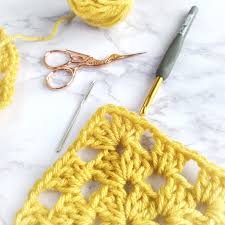 How do you crochet a classic granny square? How To Crochet A Classic Granny Square Easycrochet Com