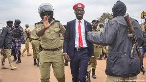 Bobi wine says bodyguard killed in uganda polls violence. Uganda Security Forces Raid Office Of Presidential Hopeful Bobi Wine News Dw 15 10 2020
