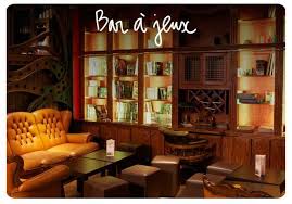 Salle de jeux et restauration gourmande ludotrotter est la naissance d'un passionné de jeux de société modernes. Bar A Jeux Les Meilleures Adresses De Bars A Jeux A Paris Elle