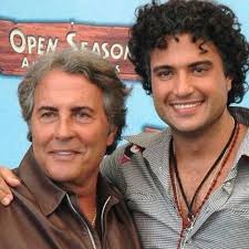 Jaime federico said camil saldaña da gama (born 22 july 1973), known professionally as jaime camil, is a mexican actor, singer and television personality. De Que Murio Jaime Camil Garza Padre Del Actor Jaime Camil Gluc Mx