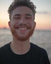 first pic is how I felt after finding out "toxic" has over 40,000 streams  across all platforms in under two days.