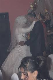 Deswegen ist eine vorherige absprache mit der braut immer eine gute hilfestellung auf der suche nach dem geeigneten brautmutterkleid. Eine Agyptische Hochzeit