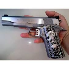 Black And Gold 1911 Grips Pin On Armas De Fogo Customizadas