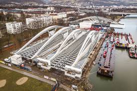 Konstruktion der neuen donaubrücke 4. Neue Donaubrucke Linz Brucken Spektakel Beginnt Am Montag Linz