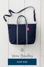 From Its Slim Top That Fits Comfortably Under Your Arm To Its Wipe Clean Finish This Bag Makes Errands A Breez Purses And Bags Simple Bags How To Make Handbags