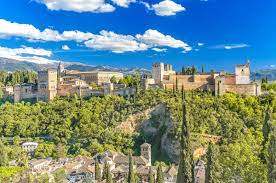 Spanien ist nicht nur wegen seines reichen historischen erbes bekannt, sondern auch für eine große auswahl an. 17 Beeindruckende Spanien Sehenswurdigkeiten