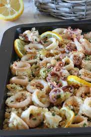 Calamari Gratinati Al Forno Con Panatura Al Limone Ricette Ricette Di Calamari Cucinare Il Pesce