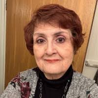 Kim Defelice's Instagram, Twitter & Facebook