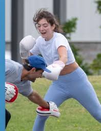 Lorde signed to universal music group in her early teens and was soon paired with producer and songwriter joel little (who has won grammy. Lorde Boxing Class In Auckland 02 23 2019 Celebmafia