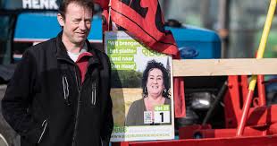 Caroline van der plas (1967) is sinds 31 maart 2021 tweede kamerlid. Caroline Van Der Plas Heeft Kloppend Hart Voor De Boer Ik Blijf Me Verzetten Tegen De Leugens Die Over De Sector Worden Verspreid Oost Gelre Gelderlander Nl