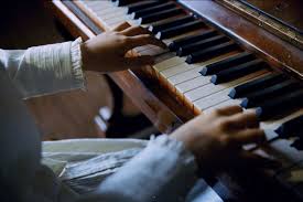 孤单天使 人像 poco摄影 人像 遵义 写真 情绪 影像致爱 music instruments piano instruments