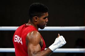 Keno machado(81 kg), hebert conceição (75 kg), wanderson oliveira (63 kg), abner teixeira (91 kg), beatriz ferreira (60 kg), jucielen romeu (57 kg) e grazieli. Abner Teixeira Avanca A Semifinal E Garante Primeira Medalha Do Boxe Brasileiro Nos Jogos Olimpicos Lance