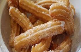 Une Recette Churros Facile Et Rapide Tres Populaire En Espagne Bonne Preparation Recette Churros Facile Recette Churros Churros Facile