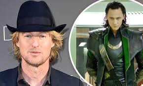 Ragnarok sees loki without his iconic luscious jet black mane, and instead is rocking a buzz haircut. Owen Wilson Has Taken A Major Role Opposite Tom Hiddleston In The Loki Marvel Series For Disney Daily Mail Online