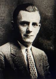 ONUNDA" (later "Giralda"), the estate of Daniel Willis James, in Madison  New Jersey. Clinton & Russell, architects, FL Olmsted Associates, landscape  architects 1893. Daniel Willis James was a son-in-law of Anson Green