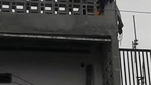 Bagi saya lagu ini tentang hubungan timbal balik antara dua insan yang secara romantik saling terbuai namun menanti saat yang tepat untuk. Viral Remaja Tewas Gara Gara Main Tiktok Tersengat Listrik Saat Ambil Hp Yang Jatuh Ke Kabel Tribun Ambon