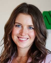 Ellie Driscoll's Instagram, Twitter & Facebook