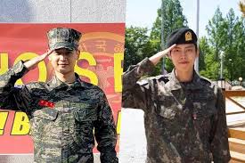 We will always wait for you and please, quickly come back to us soon~^^. Shinee S Minho And Infinite S Dongwoo Discharged From Military Soompi