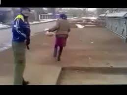 Eu am ales sa vad lucrurile bune din fiecare asa ca guta e cool. Cele Mai Tari Faze Comice Cu Betivi 2018 Youtube