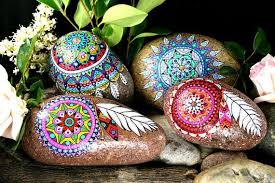 Painted River Stone Dream Catcher X2f Mandala For Meditation Dream Catcher Drawing Dot Art Painting Rock Painting Ideas Easy