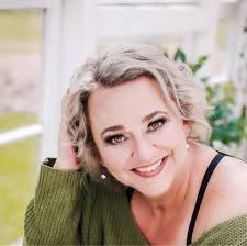 Which aura girl are you red or green? Write the comment or Add heart❤️💚  #fashionstyle #which #heart #Challenge