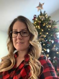 Mr. Cruzada, Ms. Diaz and Mrs. Pierce checking in. #simmonsstingrays  #holidaycolors