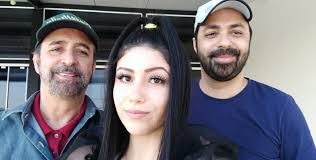 Hoje, a comemoração é em dobro! Meu pai Sérgio Moraes e minha filha Bianca  Moraes, completam mais um ano de vida. Desejo tudo de melhor para vocês,  saibam que sou muito grato