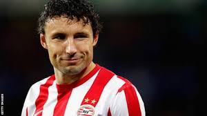He was born on april 22, 1977 in maasbracht, netherlands. Psv Eindhoven Mark Van Bommel Becomes New Head Coach Bbc Sport