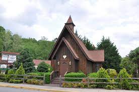 Where I Got Married Wedding Chapel In Helen Ga Place Of Worship House Styles Chapel