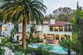 American Rag Founder Lists 1928 Spanish Style House In Los Feliz Hills Spanish Style Homes Los Feliz California Architecture