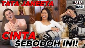 Tata melepas masa lajangnya pada tahun 2010 dengan pria bernama efran fitrianto. Maia Estianty Sebut Tata Janeeta Bodoh Karena Hal Ini