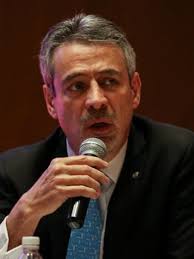 Graf implementará su reforma a las casas de bolsa tras lograr consenso en  el sector