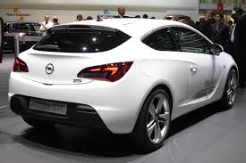 Opel Astra Gtc 2012 Go Modelnogo Goda Opel Bmw Automobile