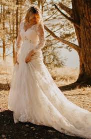 Getting married in the scenic natural beauty of the countryside opens up unique possibilities for how to plan the setting and atmosphere. Western Bridal Dresses Country Rustic Wedding Gowns Dressafford