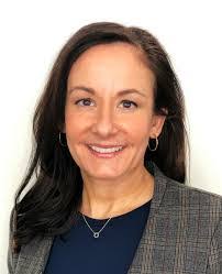 Evelyn Hocking's Instagram, Twitter & Facebook