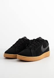 Leur capacité à s'adapter avec infiniment de style aux différentes pièces qui s'y trouvent déjà. Nike Sportswear Court Royale 2 Sneaker Low Black Black White Gum Light Brown Schwarz Zalando De