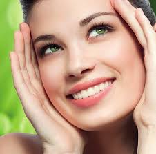 Fokus: Dekorative Kosmetik 10/2012