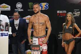 Mateusz gamrot highlights featuring fights against marian ziólkowski, norman parke, kleber koike erbst, grzegorz szulakowski, renato gomes, mansour barnaoui, marif piraev, rodrigo cavalheiro. Mateusz Gamrot Moze Zostac Pierwszym Podwojnym Mistrzem Ksw W Gliwicach Powalczy O Pas Wagi Piorkowej Sportowy24 Pl