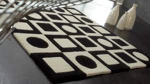 Combinée à un nombre infini de formes et de motifs, votre créativité débordante donnera vie à des intérieurs uniques : Tapis 100 Laine Noir Et Blanc Motifs Geometriques Tapis Tufte Main