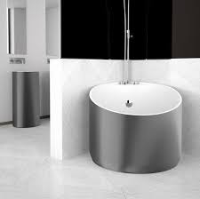 The gradually rounded curves of the freedom o bathtub evoke a soothing atmosphere in the bathroom and. Glass Design Mini Round Corner Modern Freestanding Bathtub 7 Colors 114x95 Cm Flobali