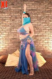 Bollywood Boobs - Arianna Sinn (60 Photos) - XL Girls