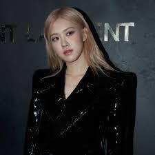 Roseanne park (born 11 february 1997), better known by the mononym rosé (korean: Blackpink S Rose Owned The Front Row At Saint Laurent Vogue