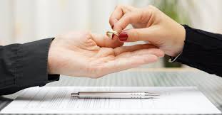 Il mantenimento è determinato sulla base del reddito percepito dal coniuge più facoltoso, gli alimenti in relazione al bisogno e senza una durata prestabilita; Modello 730 Separazione O Divorzio E Assegno Di Mantenimento