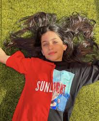 صباح الورد ميرا ستارز Girly Photography Girl Photography Poses Famous Girls