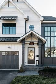 From choosing the right paint to prepping your home's exterior, follow these tips to make exterior painting a breeze. Black And White Modern Farmhouse Exterior Home Bunch Interior Design Ideas