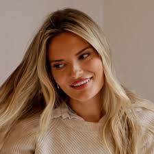 Lacey Swift's Instagram, Twitter & Facebook