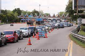 Add comment for this object. Pengguna Jalan Raya In English